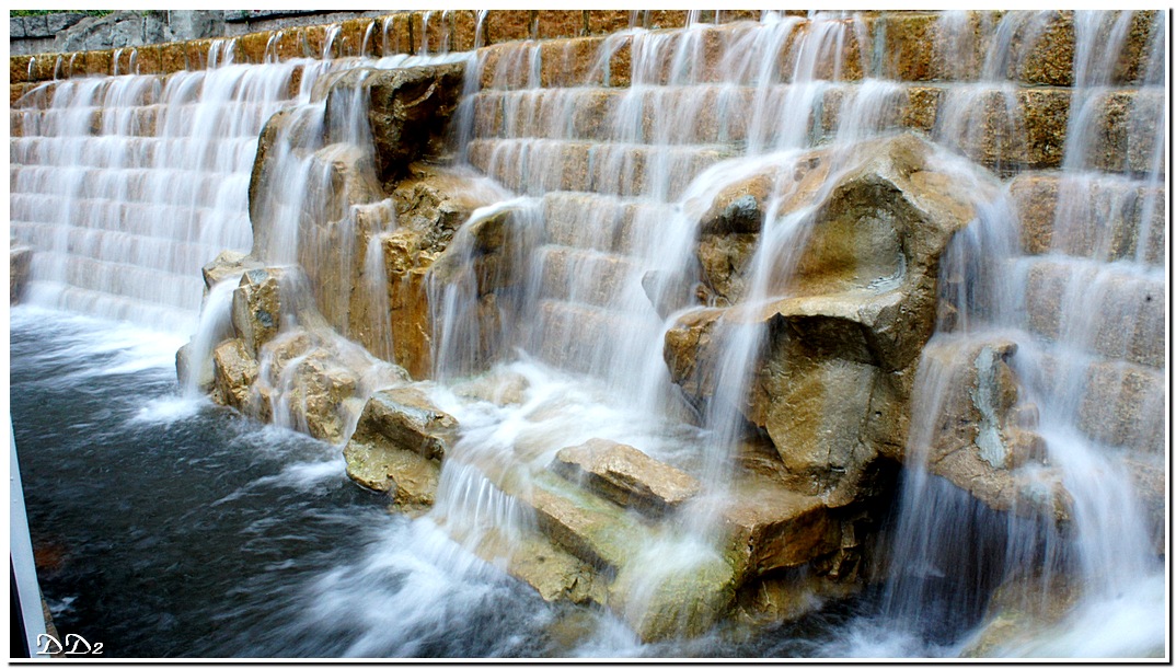 http://i.dcview.tw/gallery/201201/7b2eac489248b15b11de92473a608a8f.jpg