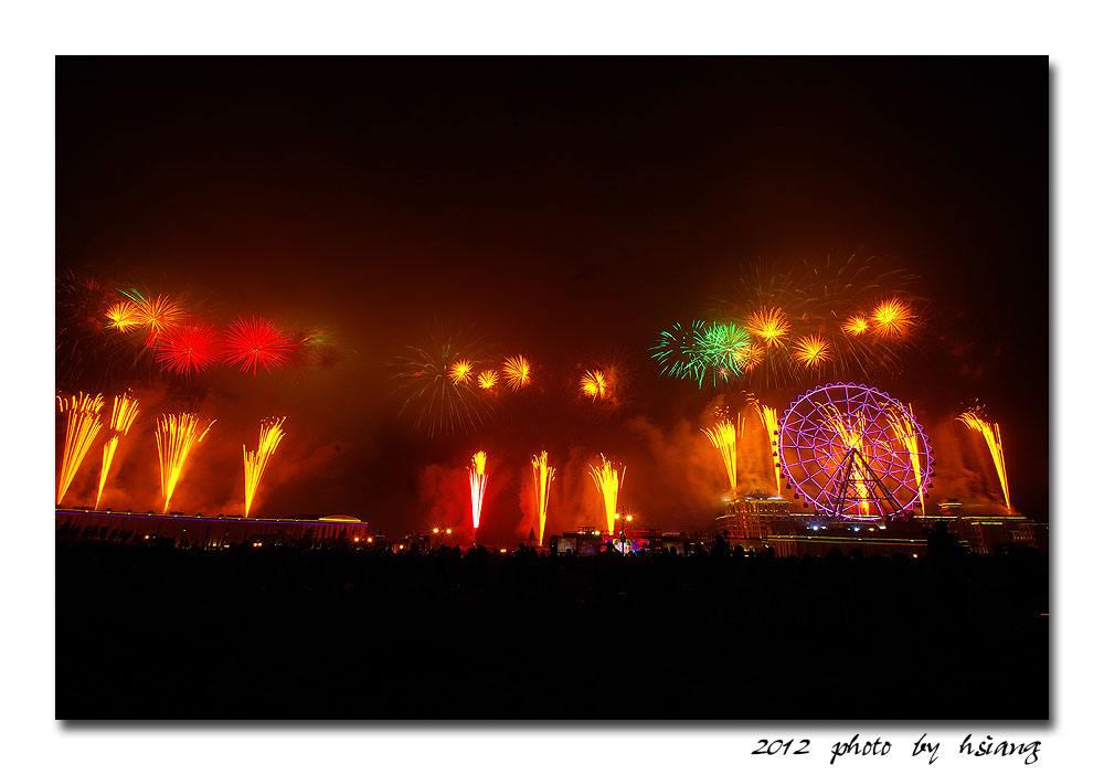 http://i.dcview.tw/gallery/201201/7df4c8c290ad59143b6fd5c1dd4e049f.jpg