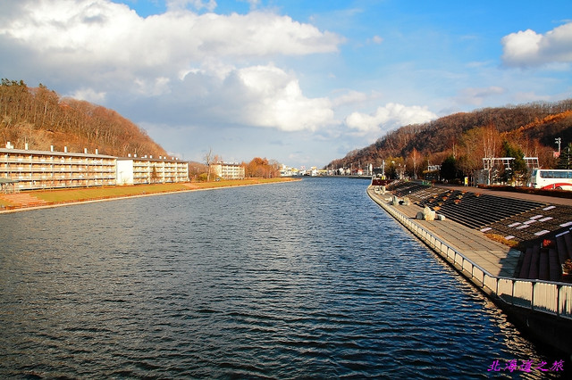 http://i.dcview.tw/gallery/201201/9be05b2d69f02ccf4e7aeaef7f1d8395.jpg