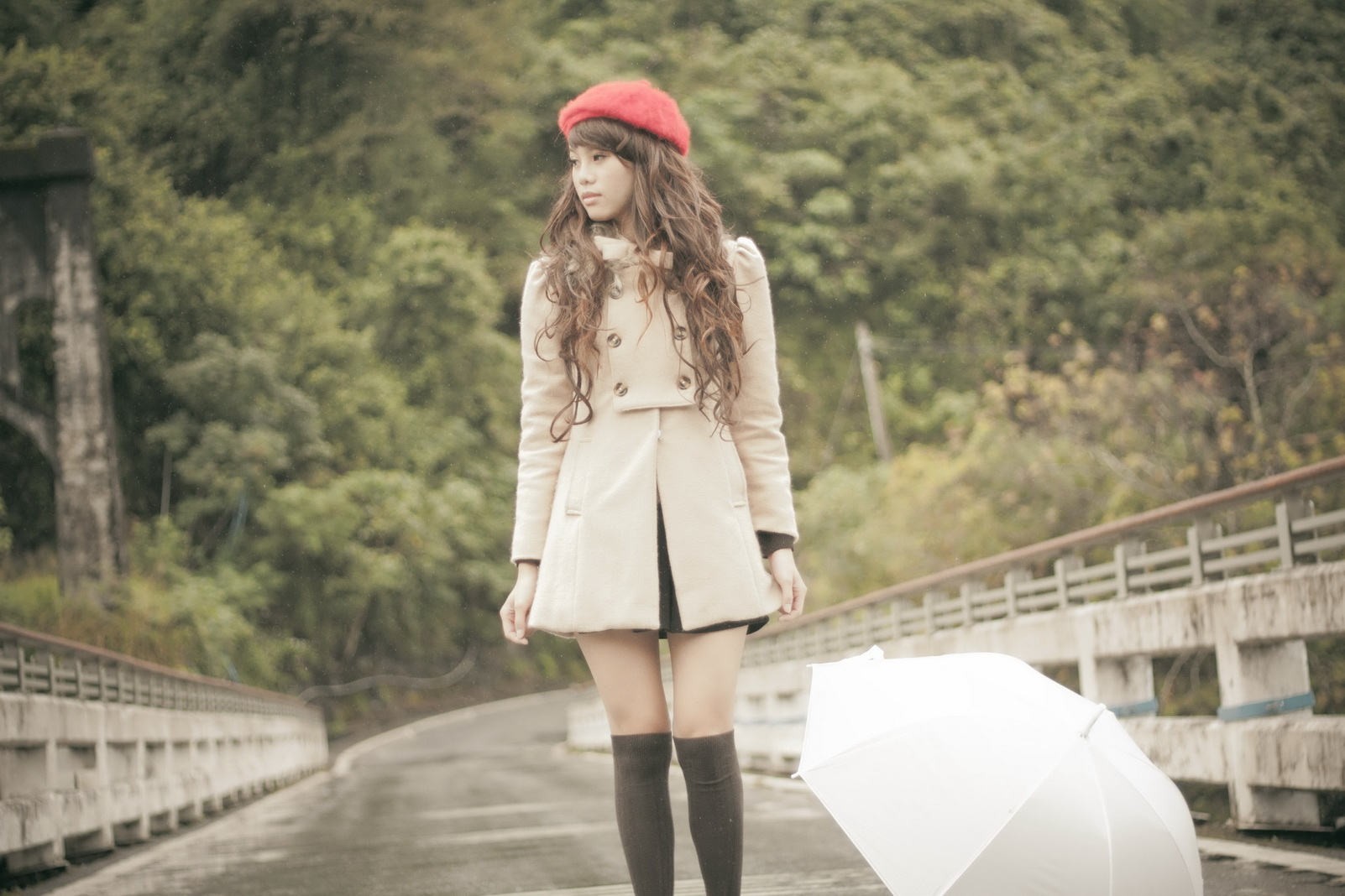 http://i.dcview.tw/gallery/201201/a152bf05373df8ecfa024e30bd324ba0.jpg