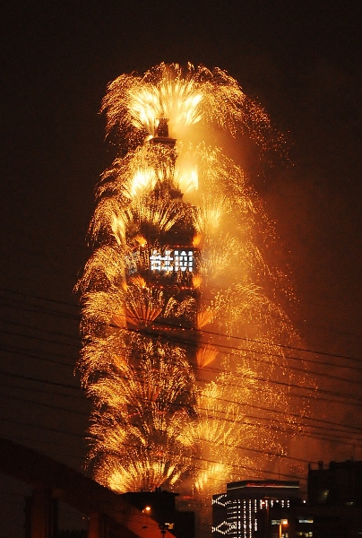 http://i.dcview.tw/gallery/201201/cbee41715a85bf2b2d7ef3231e913de2.jpg