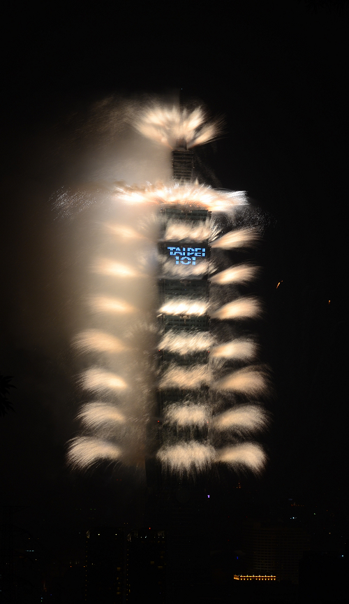 http://i.dcview.tw/gallery/201201/f8358bfe2a6d69508b5a30c290114e59.jpg