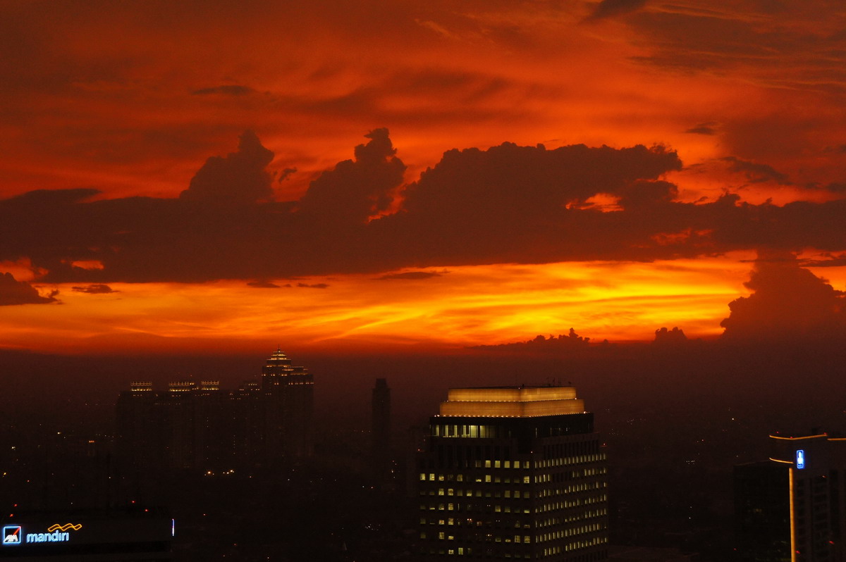 http://i.dcview.tw/gallery/201201/f93926d63c7022c96c3f964a25bdcecf.jpg