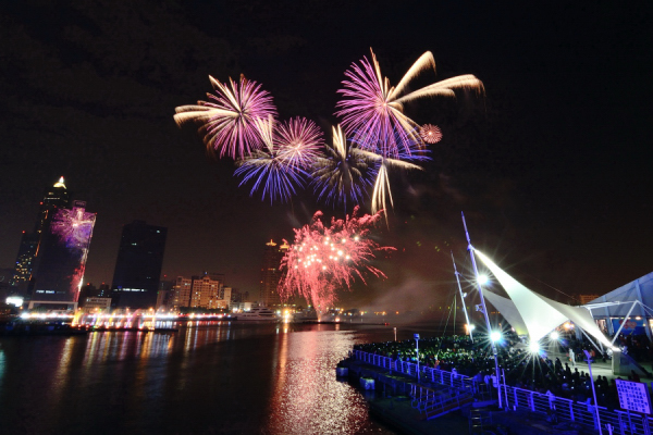 http://i.dcview.tw/gallery/201202/0819a3f357387aff51ead03bf55f6f37.jpg