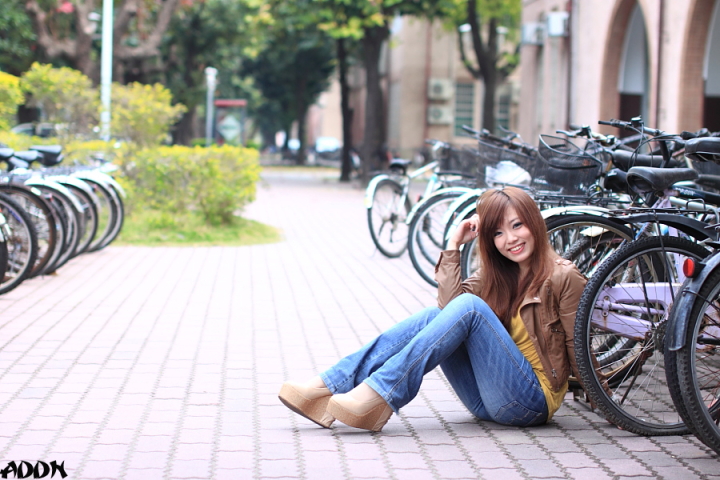 http://i.dcview.tw/gallery/201202/0aaefcbdc9ee2f8b2dc9f601d8dace15.jpg