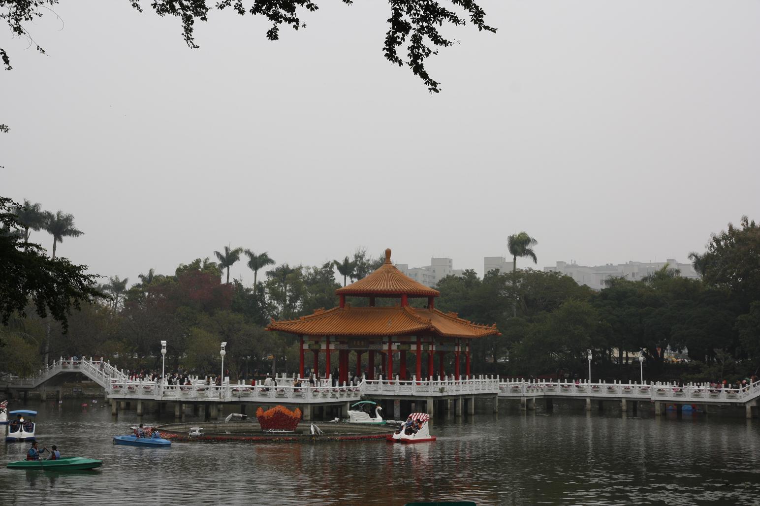 http://i.dcview.tw/gallery/201202/0c9a0320347d78f7eccd5203de83fd50.jpg