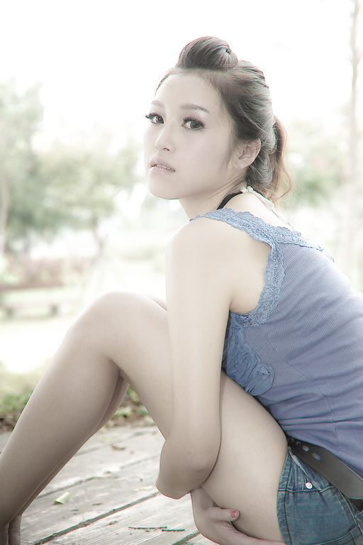 http://i.dcview.tw/gallery/201202/26483e74f9ed7c4d722202648ec5238a.jpg