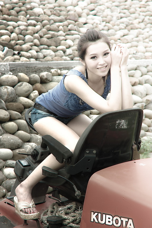 http://i.dcview.tw/gallery/201202/3a0356a3fb0452f9cbd12a87dbe4709d.jpg