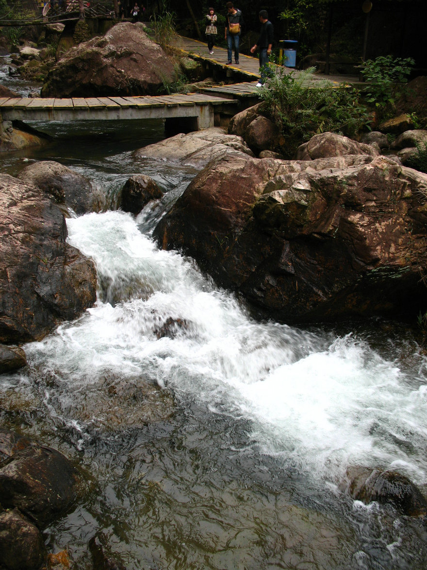 http://i.dcview.tw/gallery/201202/480d6b80c00d2e7a41de8953ff5d55d7.jpg