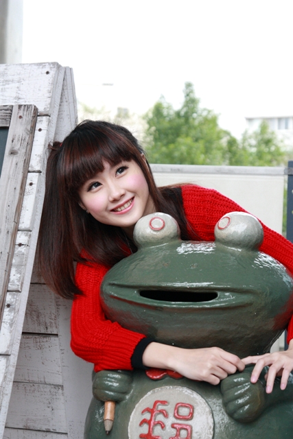 http://i.dcview.tw/gallery/201202/64cd219ef00e5c09eca314895847ef4e.jpg
