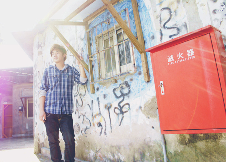 http://i.dcview.tw/gallery/201202/75bf2879706f16fc88f57bd846217398.jpg