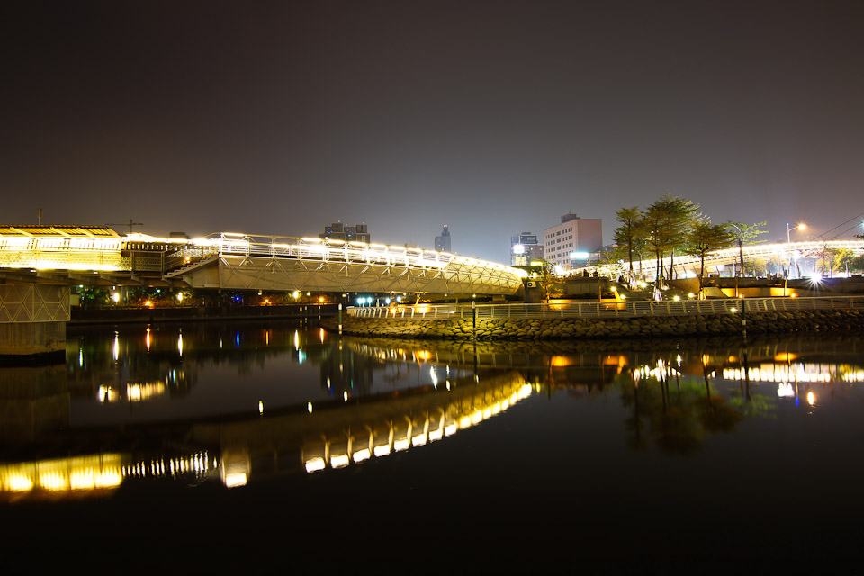 http://i.dcview.tw/gallery/201202/8ac90a32fafa22dbd0bae40d92299cf9.jpg
