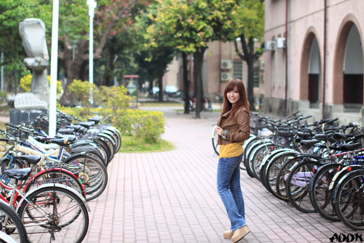http://i.dcview.tw/gallery/201202/a3099906f3660b2da3d5b154766c5969.jpg