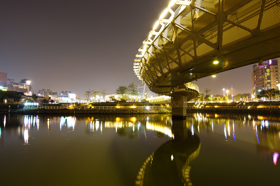 http://i.dcview.tw/gallery/201202/aa46ab28a6c106b5d4bf6afbe0ff2c2a.jpg