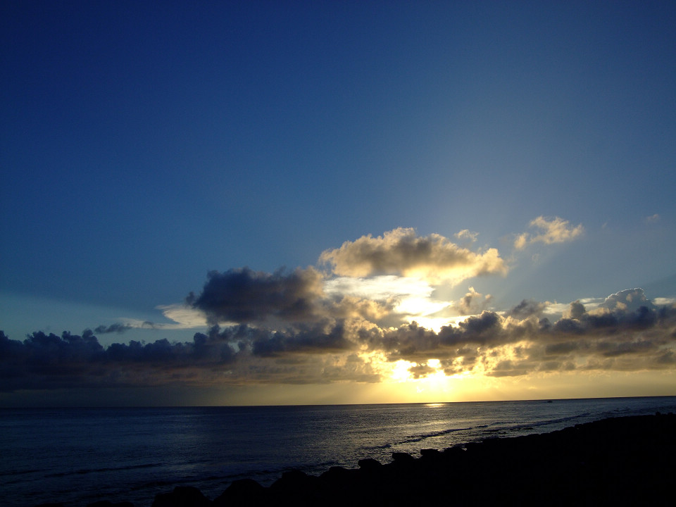 http://i.dcview.tw/gallery/201202/b0fbcfd0928c48a64292bffdd5cf1c44.jpg