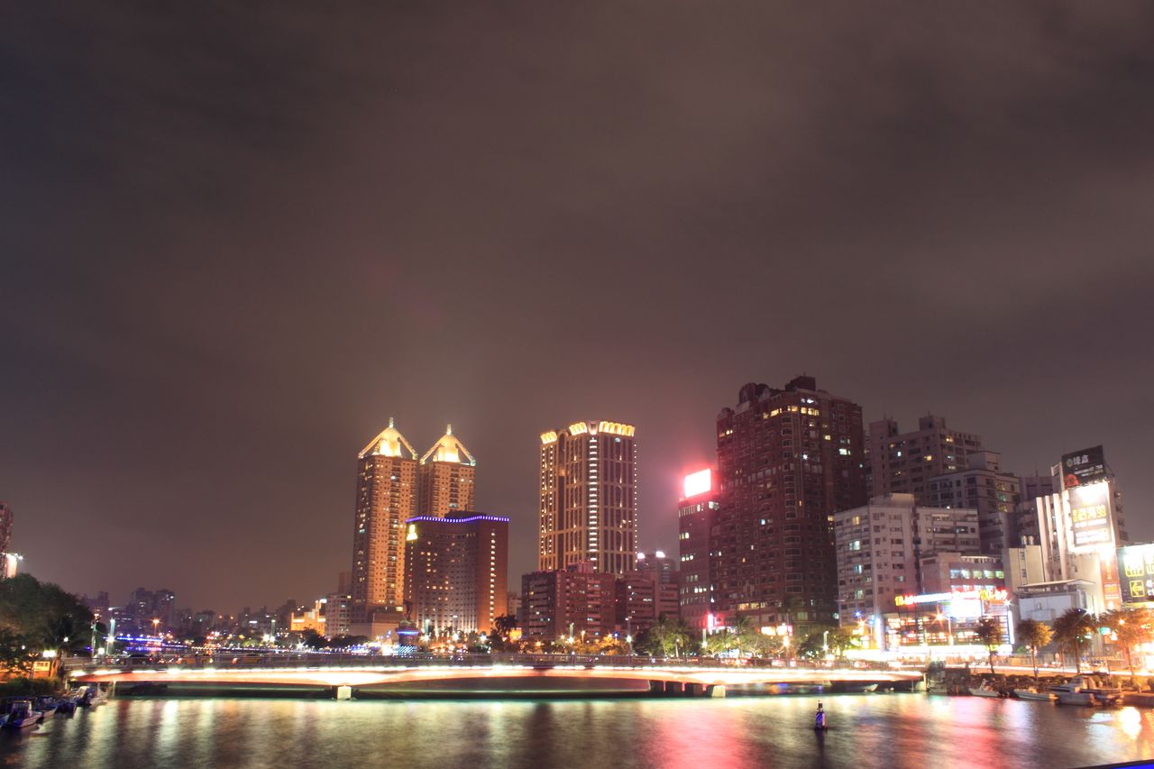 http://i.dcview.tw/gallery/201202/c00a3133388d172add81c29e04d0c4af.jpg