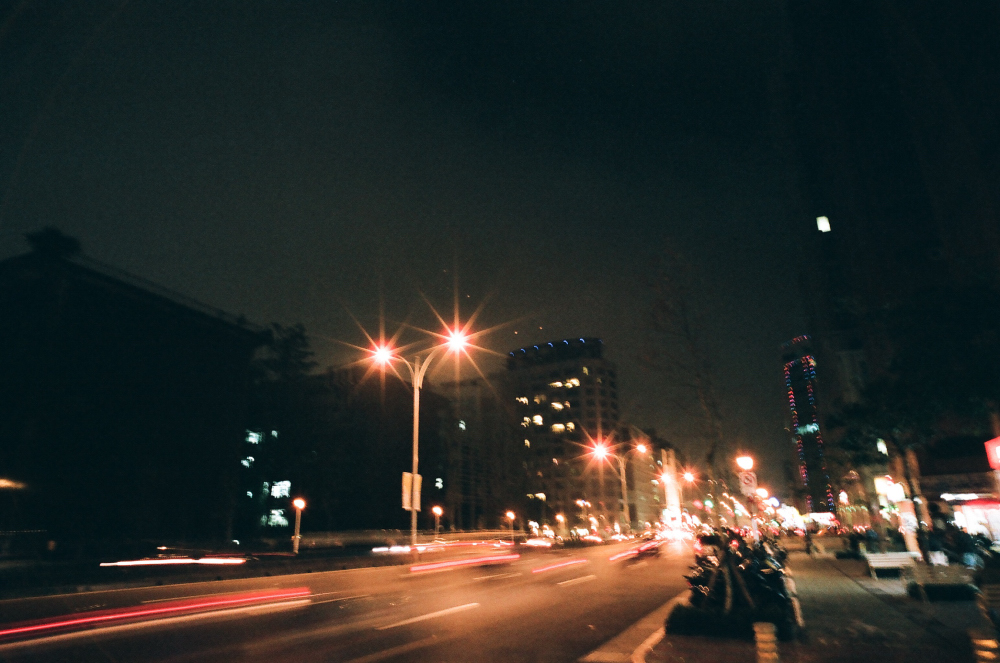 http://i.dcview.tw/gallery/201202/c24eac7cc673fc5a21dc3f577b2ffa4d.jpg