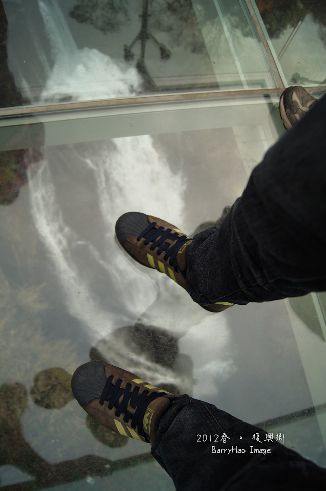 http://i.dcview.tw/gallery/201202/cc5c3c791de013b120cfbe48ca89600a.jpg