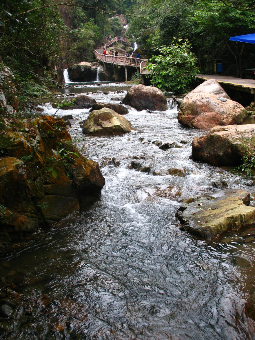 http://i.dcview.tw/gallery/201202/d562525357491f49428ffef144496334.jpg