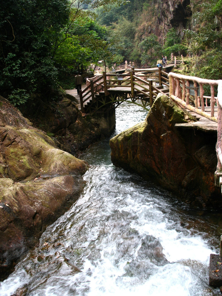 http://i.dcview.tw/gallery/201202/d6688ce9279c39c75cb6ac284e8a5111.jpg