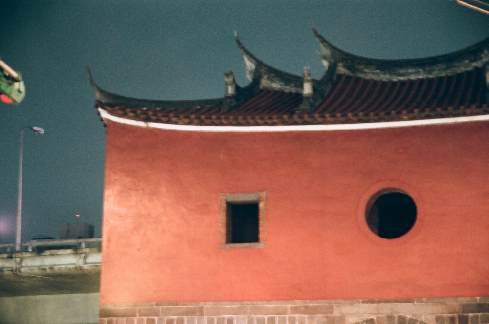 http://i.dcview.tw/gallery/201202/de22af7080d5b94f7b4e03f3b87287b2.jpg