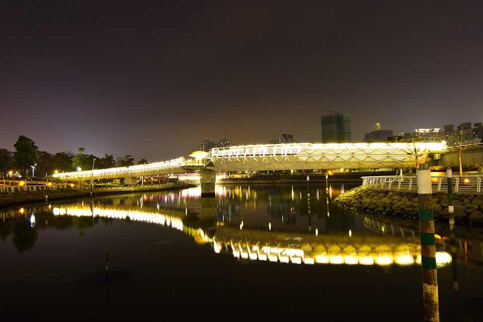 http://i.dcview.tw/gallery/201202/e4a6204a37c3507b939dc767d5de6748.jpg