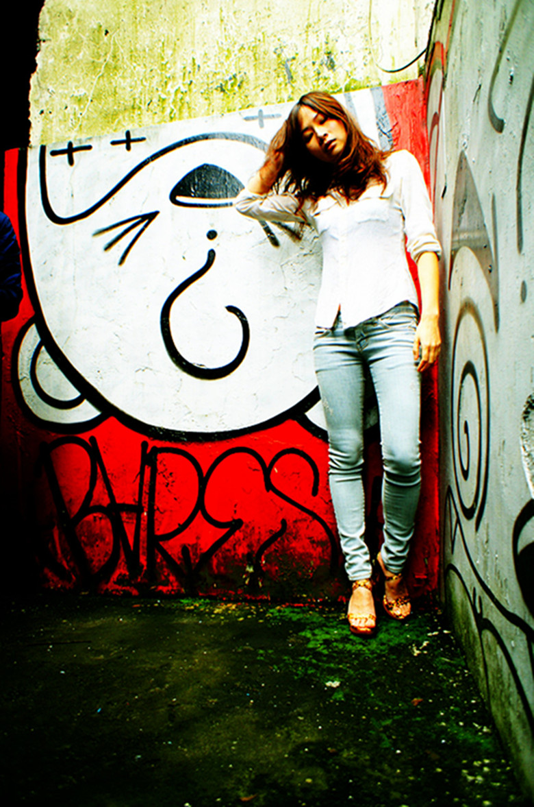 http://i.dcview.tw/gallery/201202/ec7282e1649f9bb14c1b084442614463.jpg
