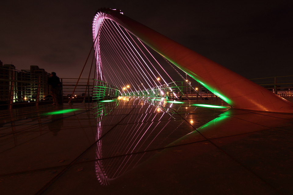 http://i.dcview.tw/gallery/201202/f5b7289f6f5e9b0f8d090f480f8a9cb8.jpg