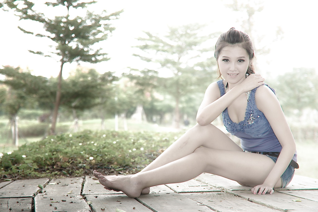 http://i.dcview.tw/gallery/201202/f9eeb104dc6333648650c25cd3fc988f.jpg