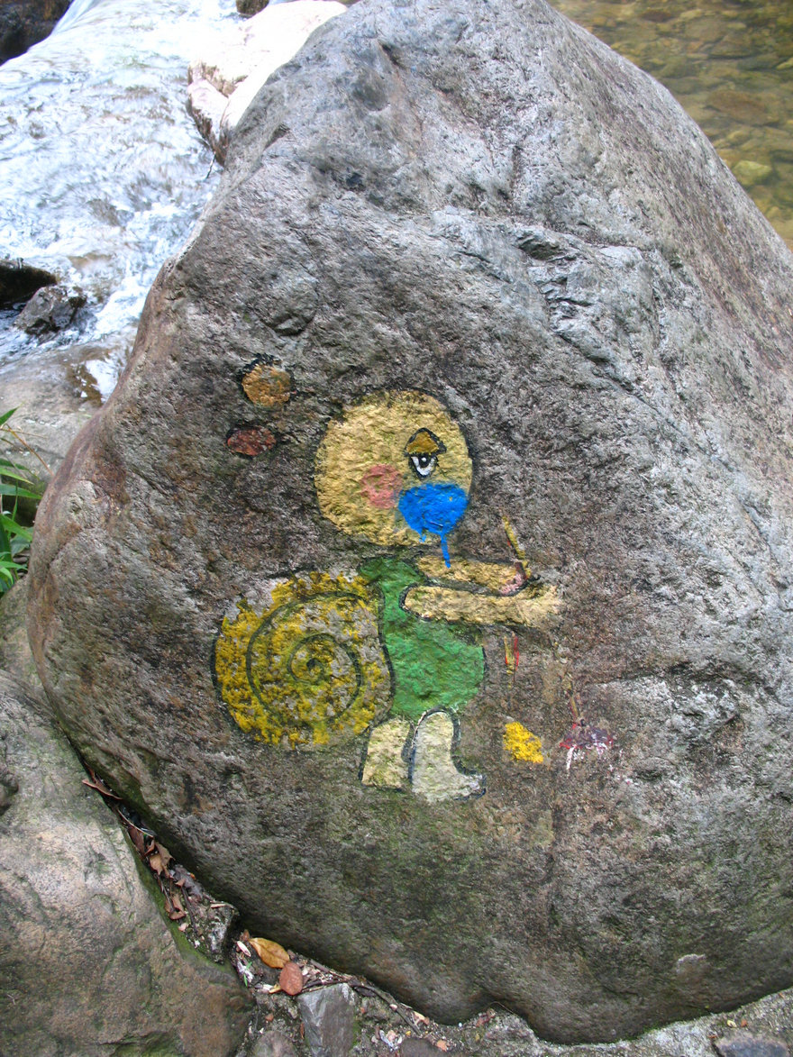 http://i.dcview.tw/gallery/201202/fe98fc82c61a87d4c8b75e26edea9904.jpg