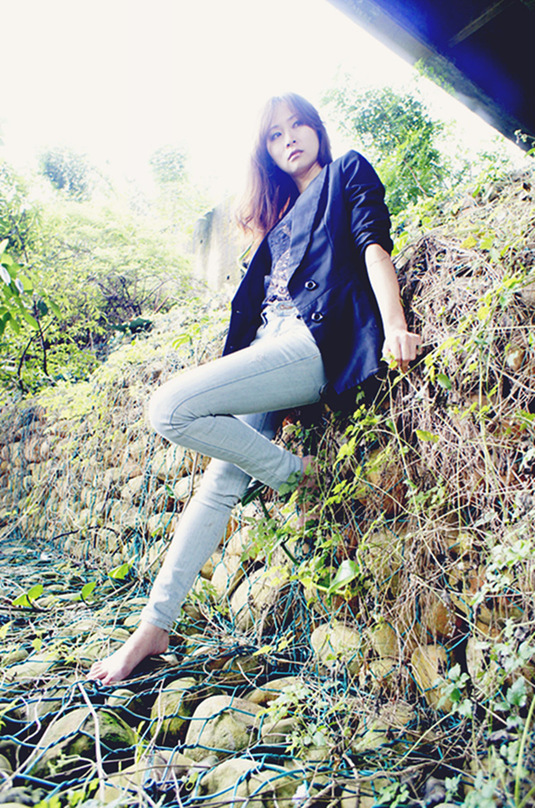 http://i.dcview.tw/gallery/201202/ffa4e7ab840a9fef7324158a810a8ede.jpg
