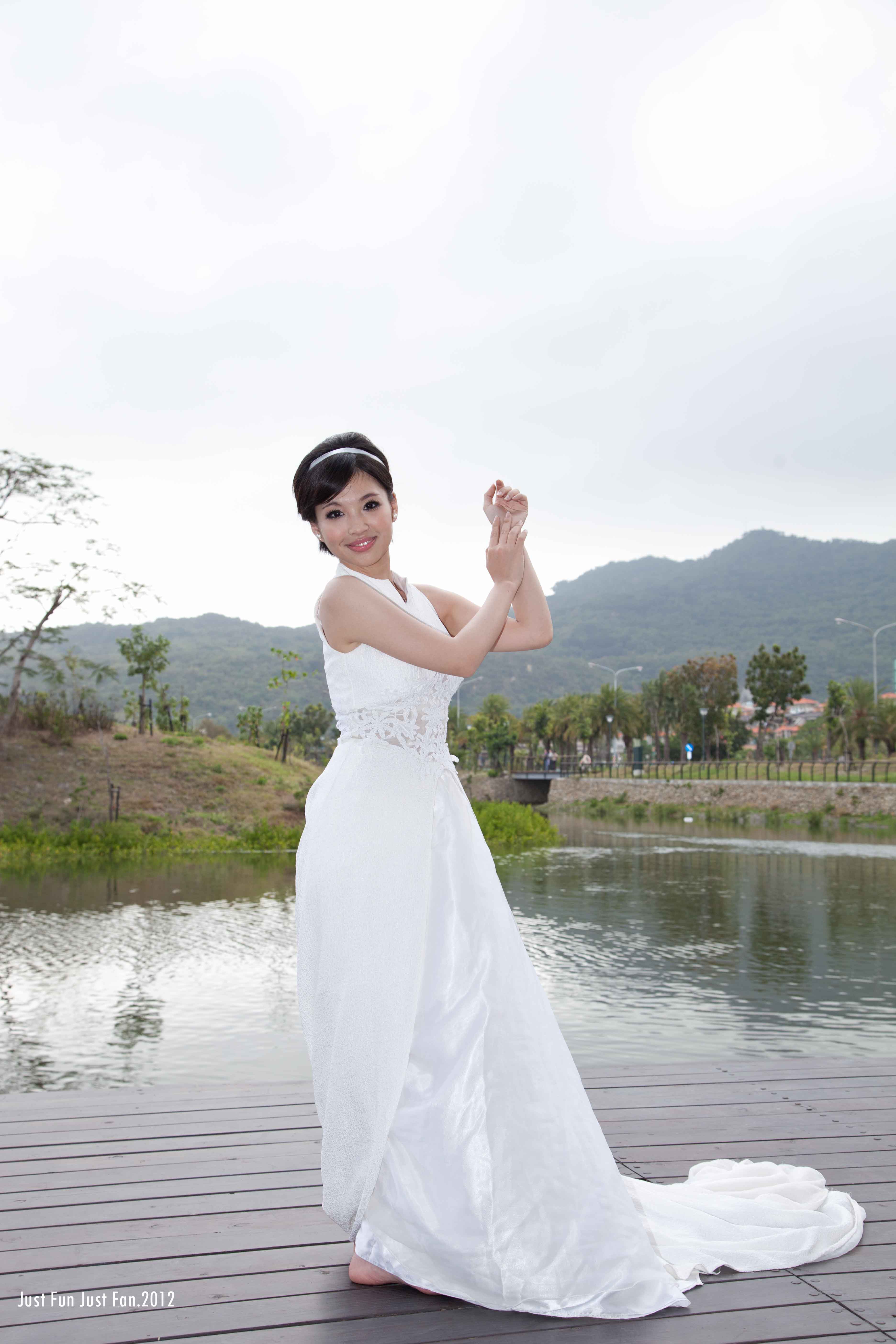 http://i.dcview.tw/gallery/201203/3998b18f8ab8c812f857e67a320c3695.jpg