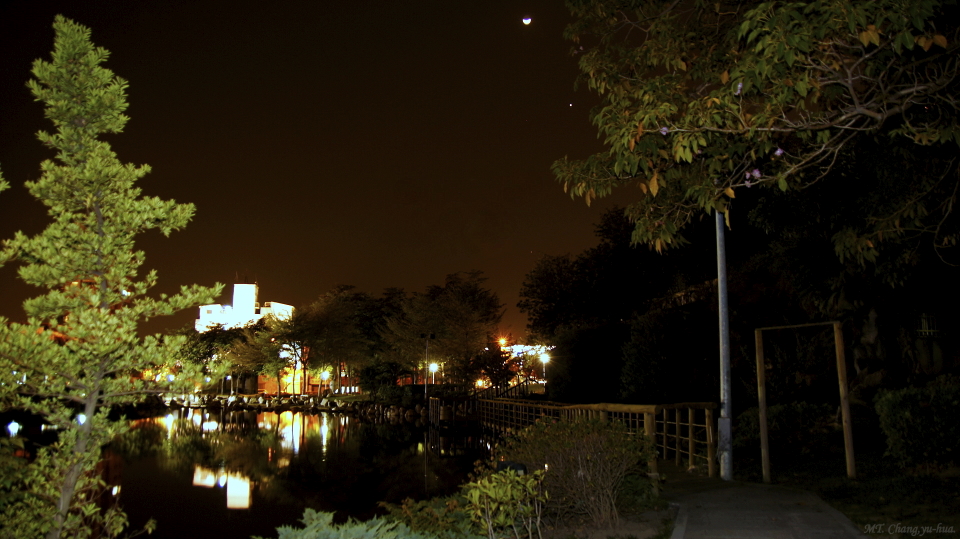 http://i.dcview.tw/gallery/201203/52e3f81e8a6d5a9b6eb688d42b404097.jpg