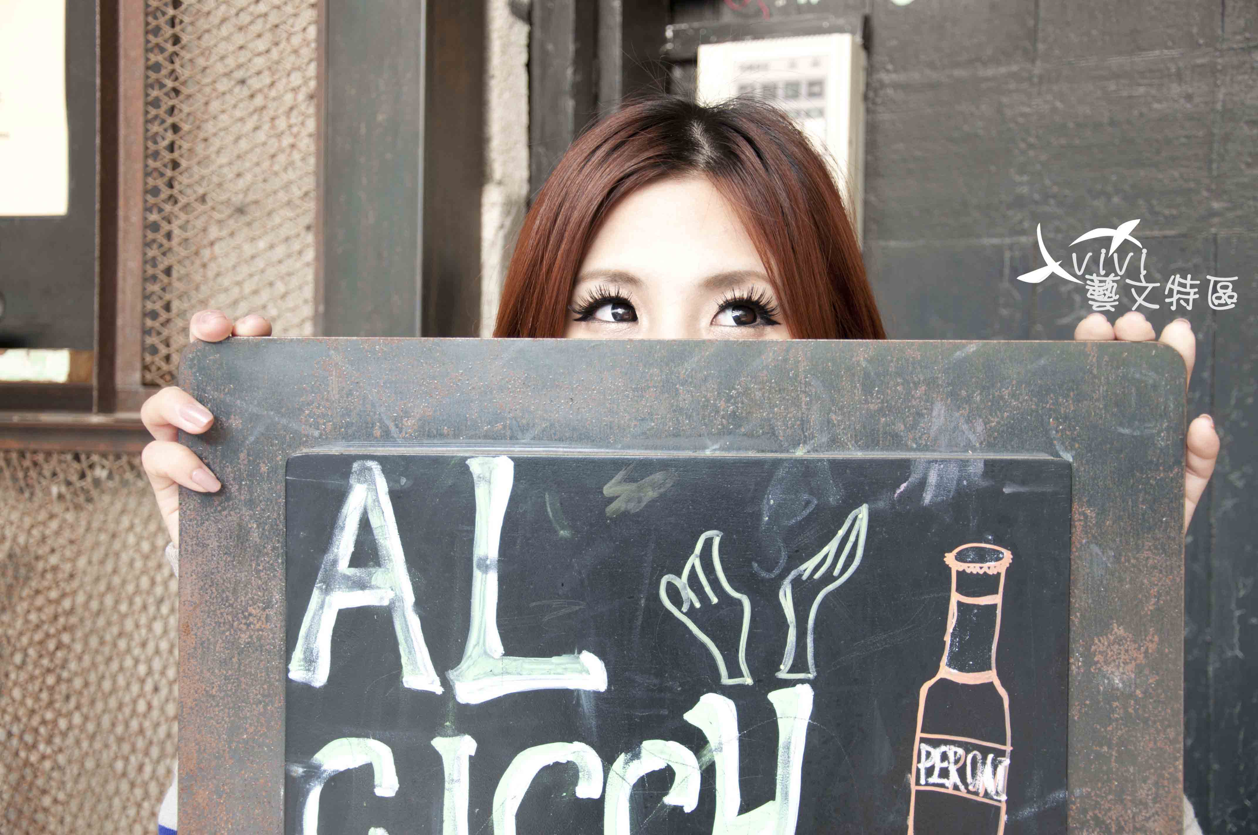 http://i.dcview.tw/gallery/201203/55e2cc5cad7248a1fc943b3c0d4448a5.jpg