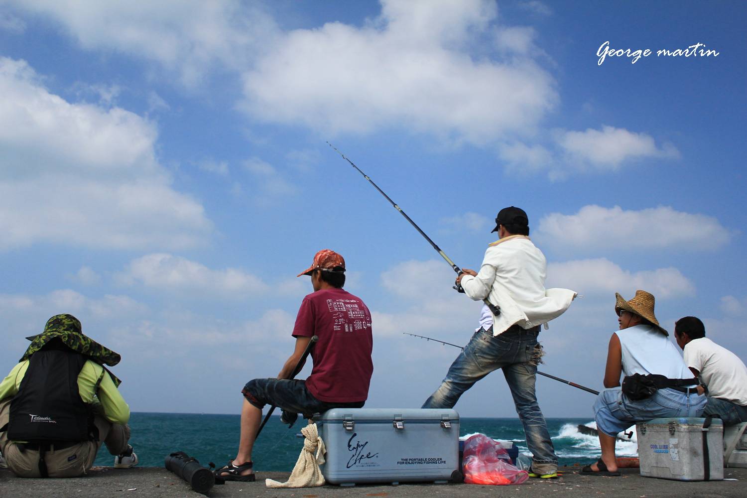 http://i.dcview.tw/gallery/201203/80d4e3f25a05cd7d2f45a64e93b5d6df.jpg