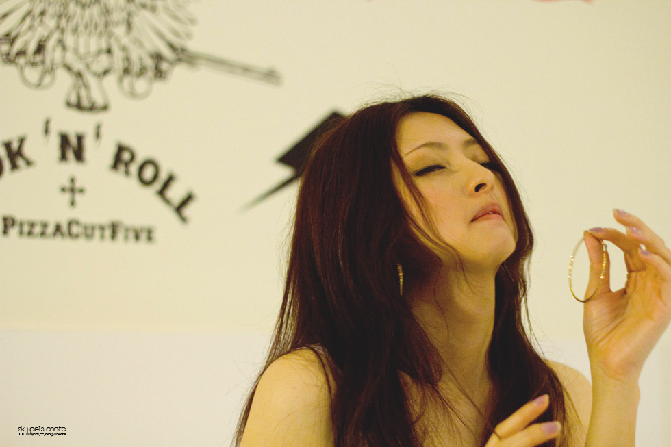 http://i.dcview.tw/gallery/201203/af5d4d5291e2ac19c883b1008612f593.jpg