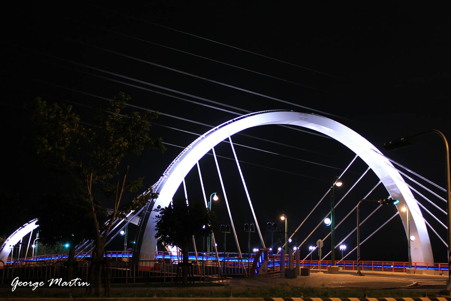 http://i.dcview.tw/gallery/201203/c9f84e9baa460e0822f7ca2c82b9837a.jpg