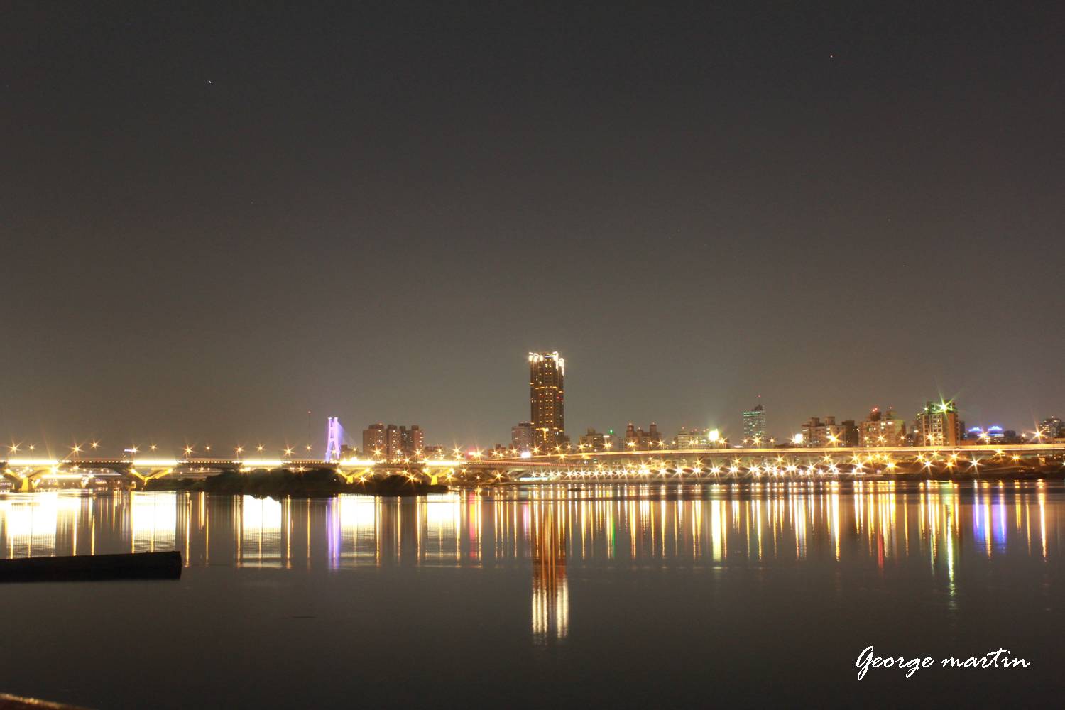 http://i.dcview.tw/gallery/201203/df37538747a5c820f735bbedf9f21609.jpg