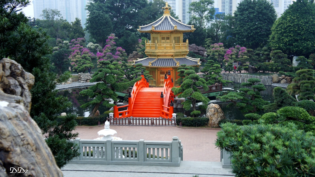http://i.dcview.tw/gallery/201203/e1539d1e938b265083d05c2885693270.jpg