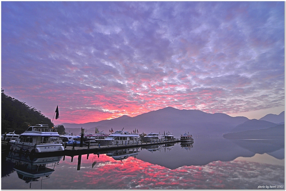 http://i.dcview.tw/gallery/201203/f5852da982a08377f2e9c269f985b40b.jpg