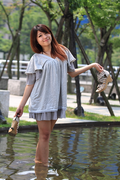 http://i.dcview.tw/gallery/201204/0c016f2dd83e3df8998a87f6bf1ab0c8.jpg