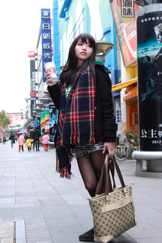 http://i.dcview.tw/gallery/201204/0e66bf4543d3fcf898c27283a0a7e589.jpg