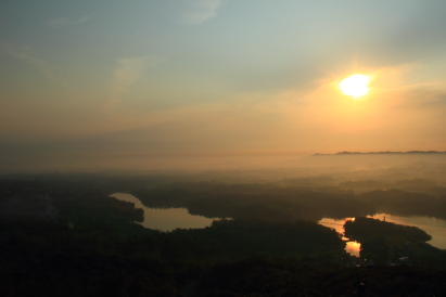 http://i.dcview.tw/gallery/201204/15c4e077bcb1f7ad44558fd37c8d3dfd.jpg