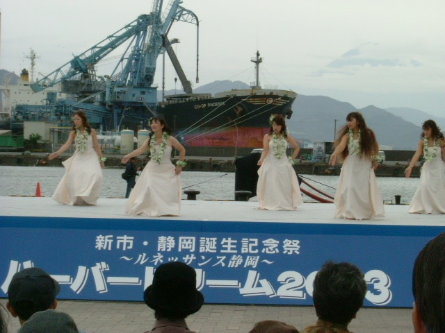 http://i.dcview.tw/gallery/201204/28a083aec806177e2438e87baeb7c17b.jpg