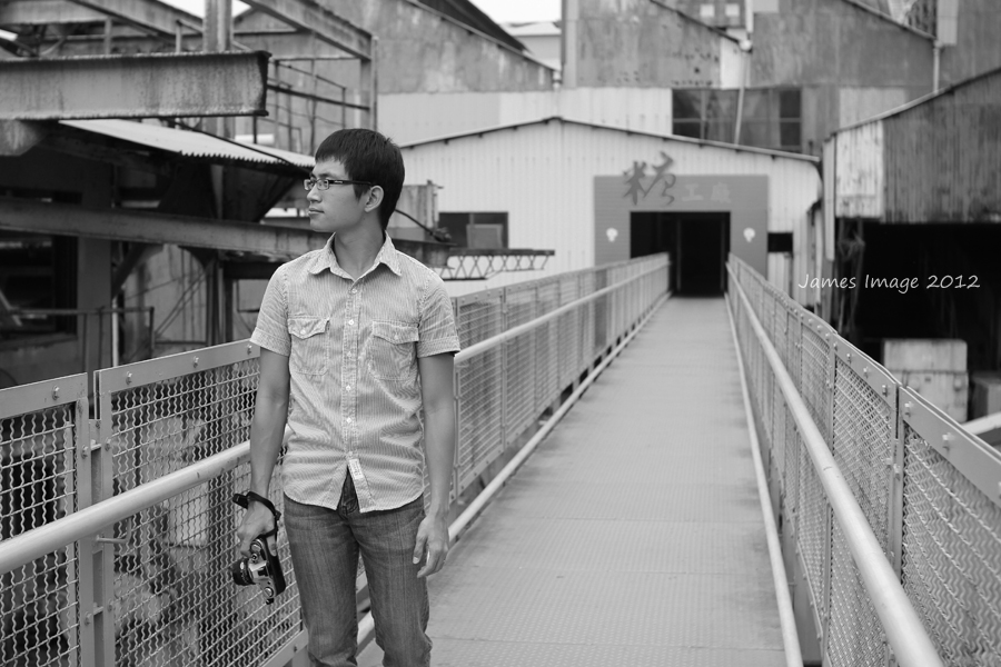 http://i.dcview.tw/gallery/201204/41286b7ef08579aac496b1829ab8a50f.jpg