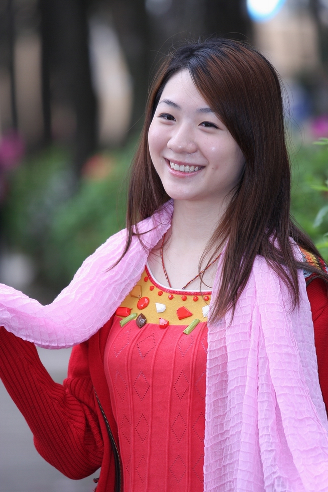 http://i.dcview.tw/gallery/201204/49232596f7eae43fd55ae69771f52c3a.jpg