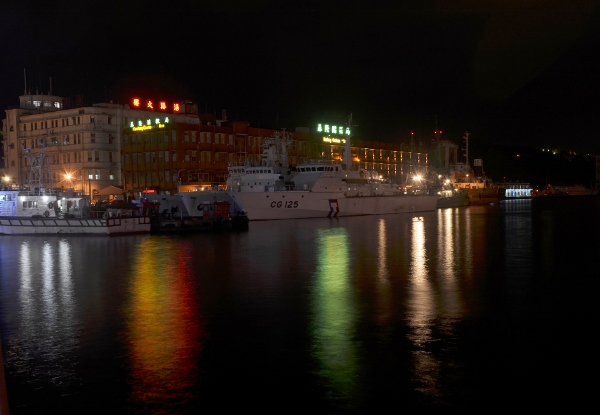 http://i.dcview.tw/gallery/201204/50fd8da04b8405eeebd791f9beb6f03e.jpg
