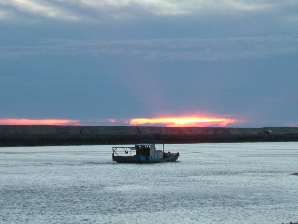 http://i.dcview.tw/gallery/201204/71e833575c714516d391fd0e95deeef7.jpg