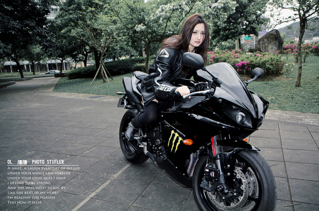http://i.dcview.tw/gallery/201204/7ed17cb3f3f252bf903a2f55ac5f16d3.jpg
