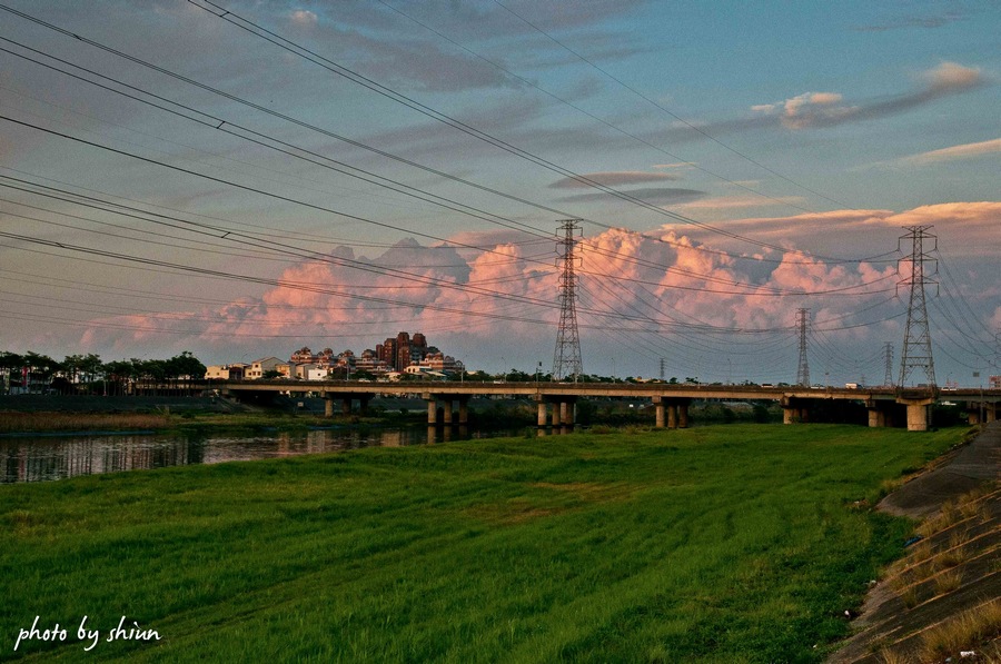 http://i.dcview.tw/gallery/201204/92ccc403e6289a084c95fb186bda8433.jpg